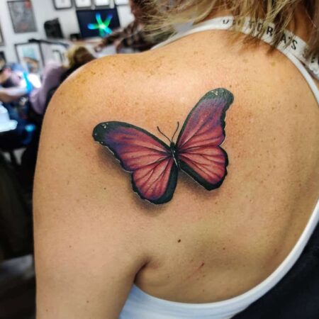 tatuagem-feminina-de-borboleta