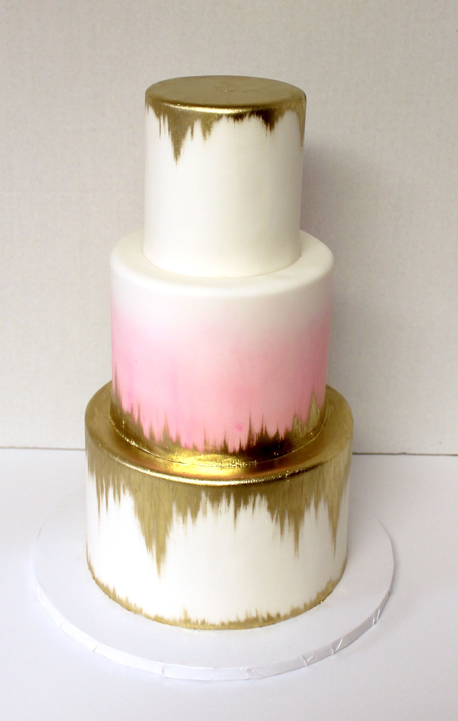Metallic Decorated Cake