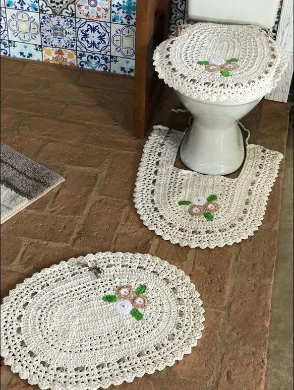 Jogo de banheiro Modelo Girassol de crochê 5 peças no Shoptime