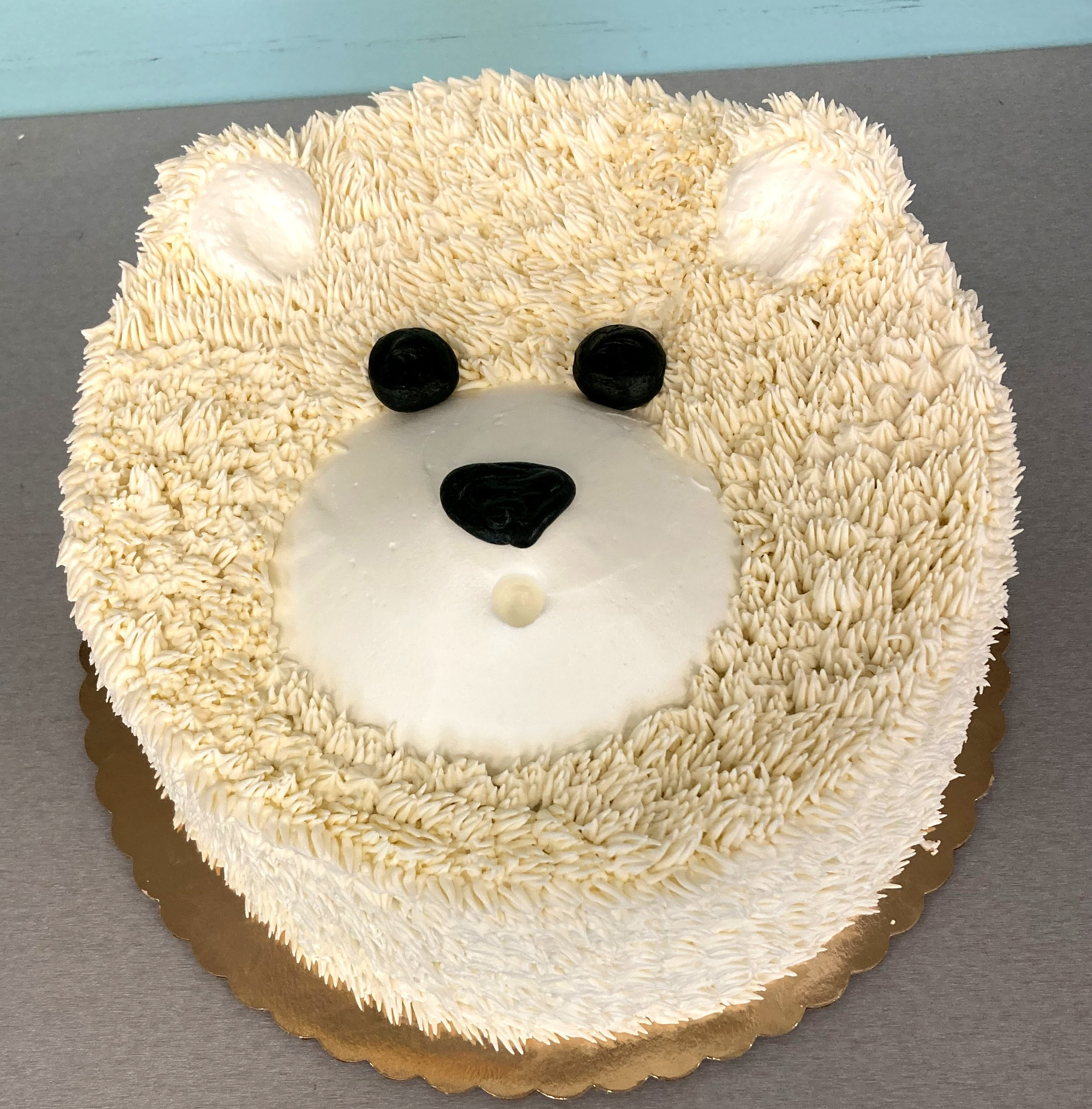 Teddy bear decorated cake