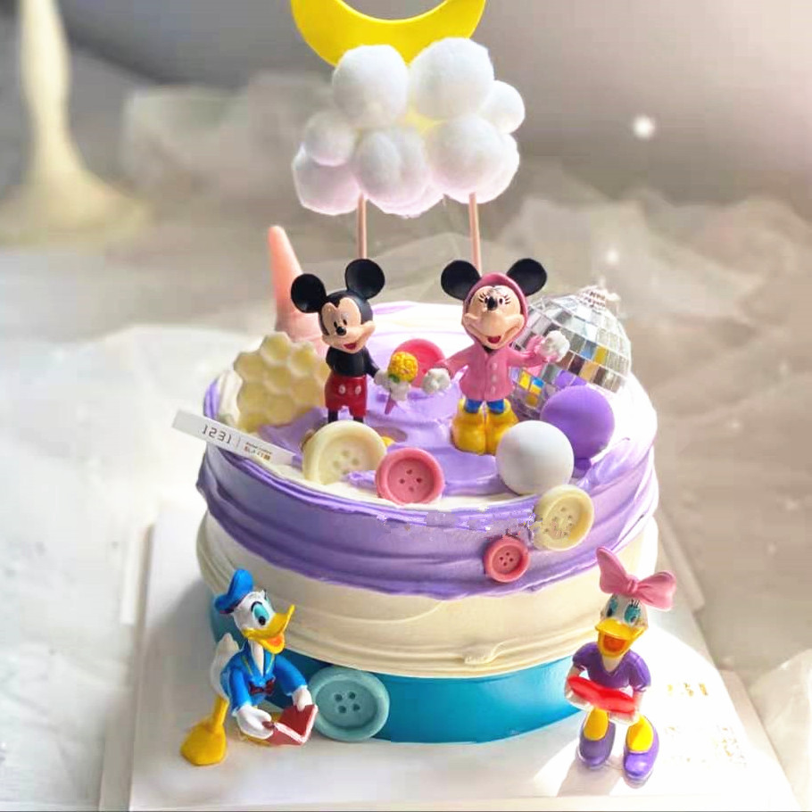 Mickey decorated cake