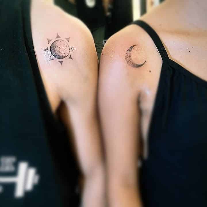 Tatuagem De Sol E Lua