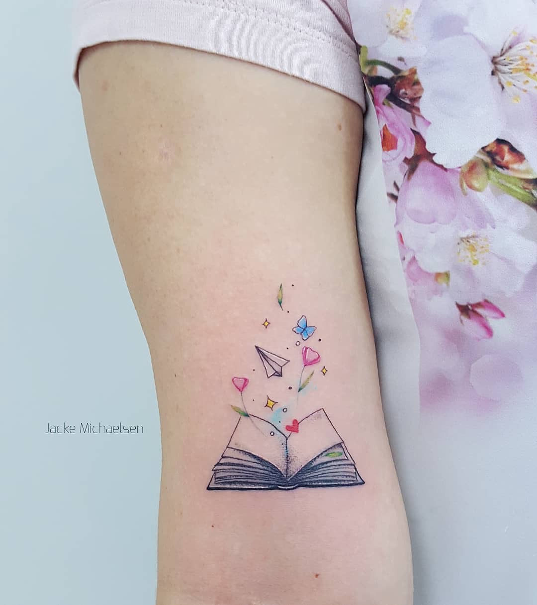Tatuagem De Livros