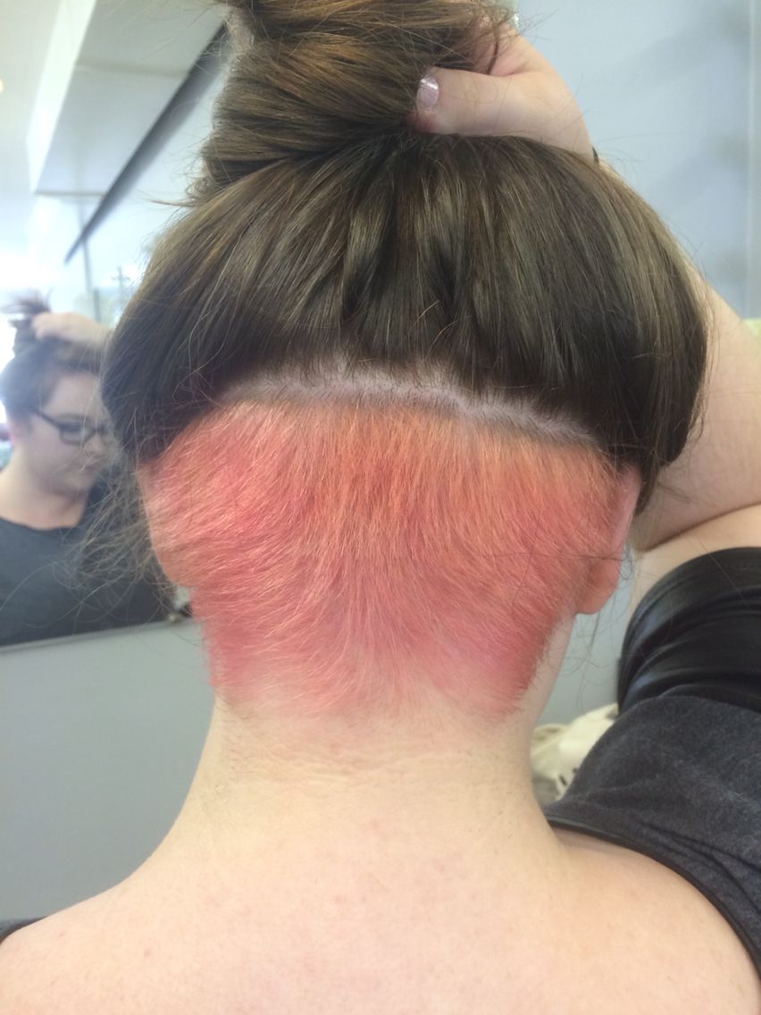 Hair dyed at the nape