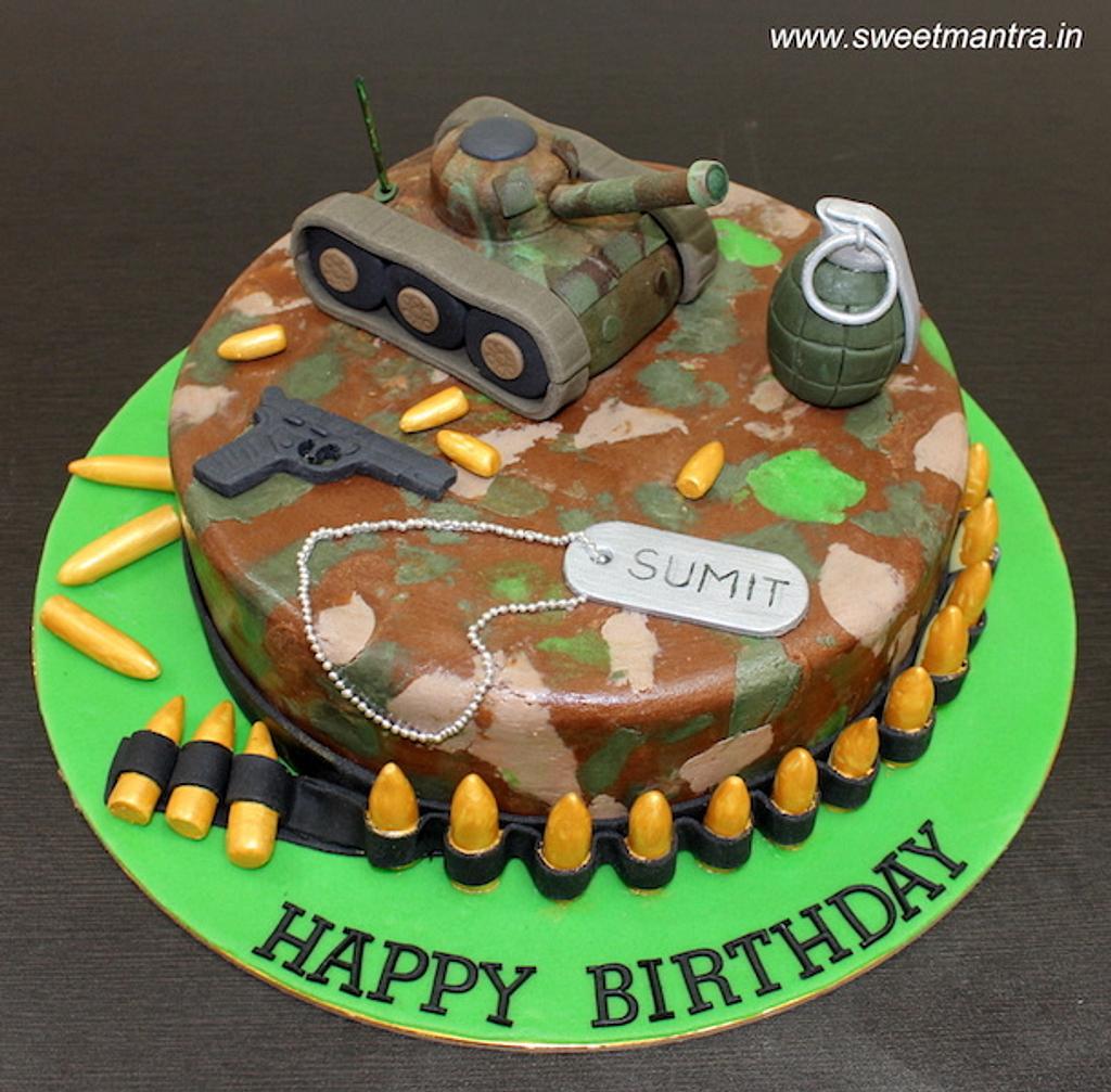 Military decorated cake