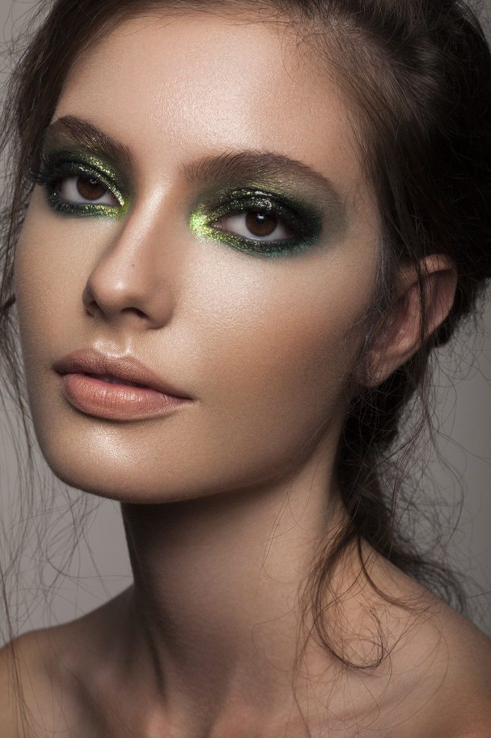 maquiagem-verde-moderna