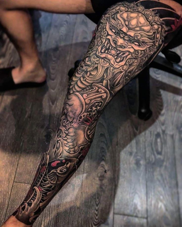 Tattoo on thigh