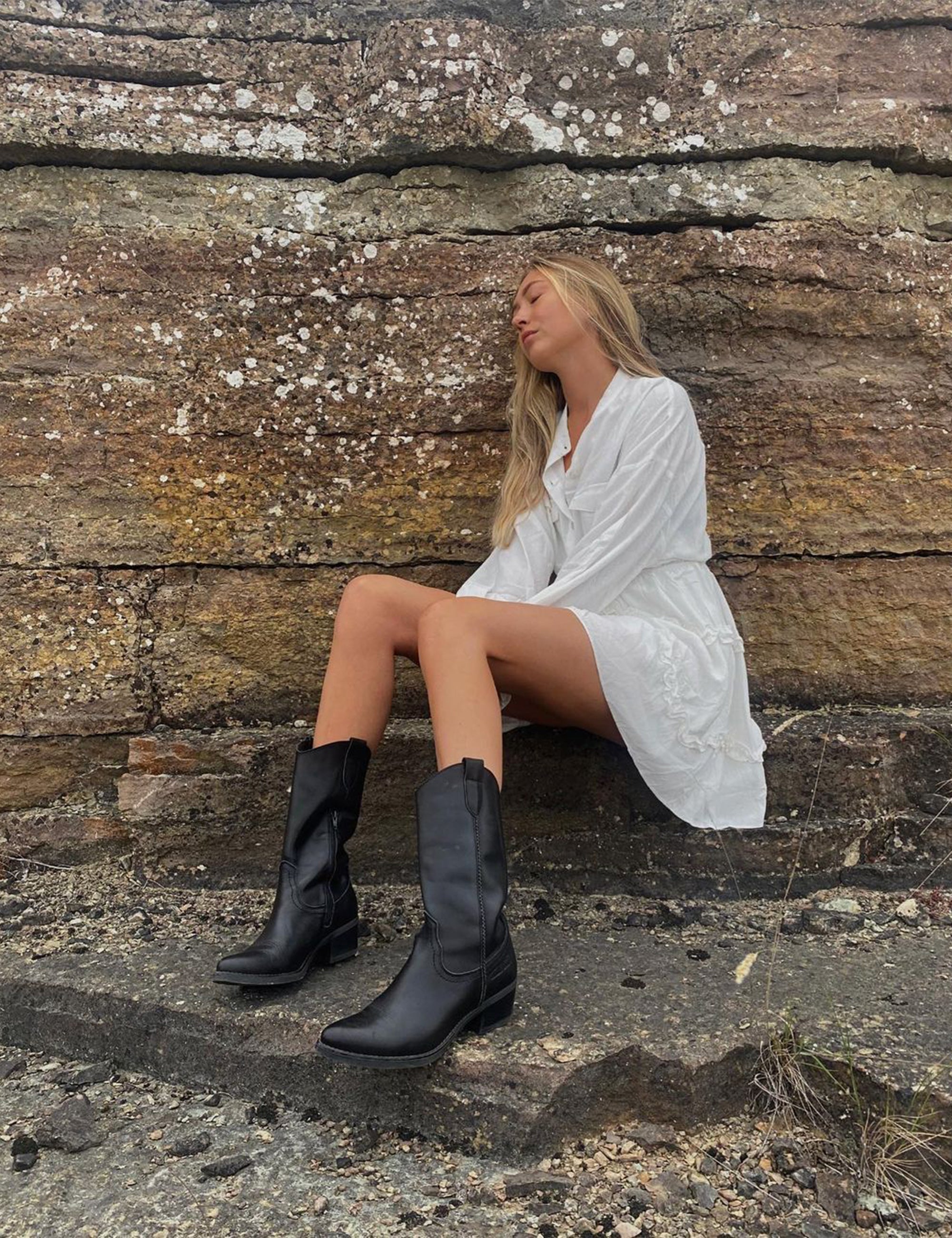 Look Biker Boots in Summer outfit