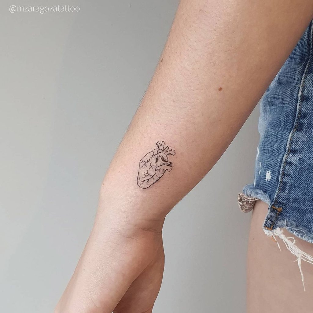 Tatuagem Pequena de Coração
