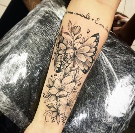 tatuagem-feminina-floral