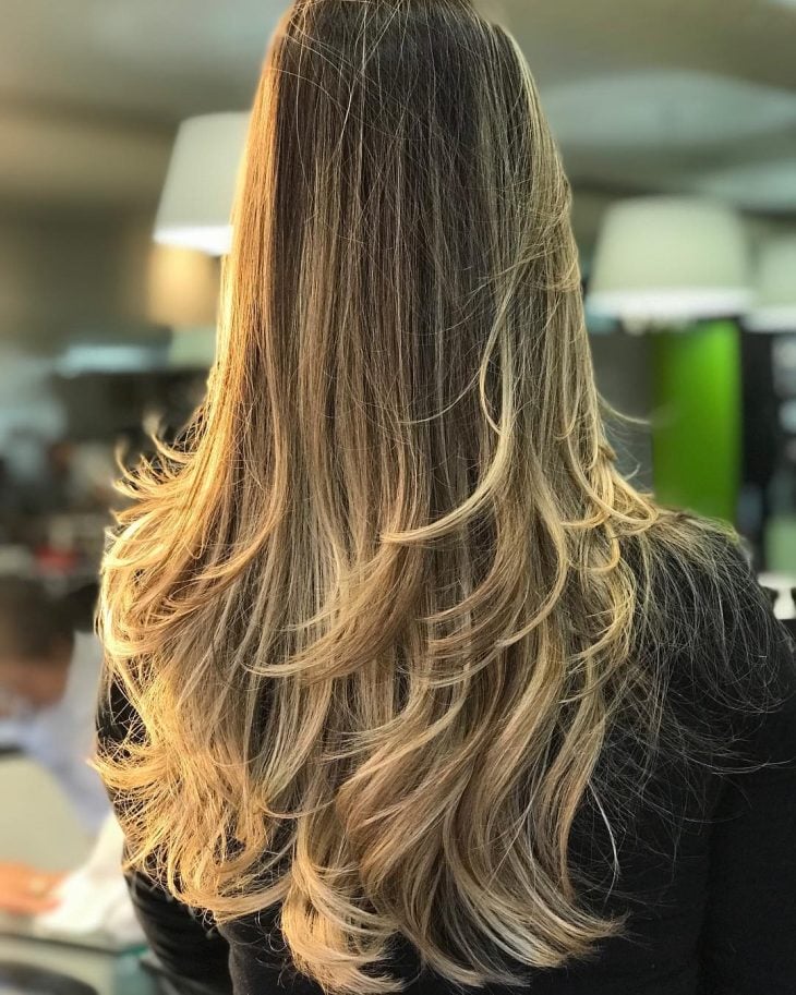 corte de cabelo feminino longo