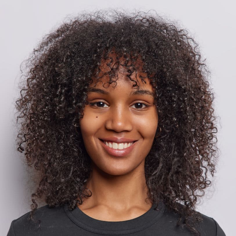 cabelo afro curto feminino