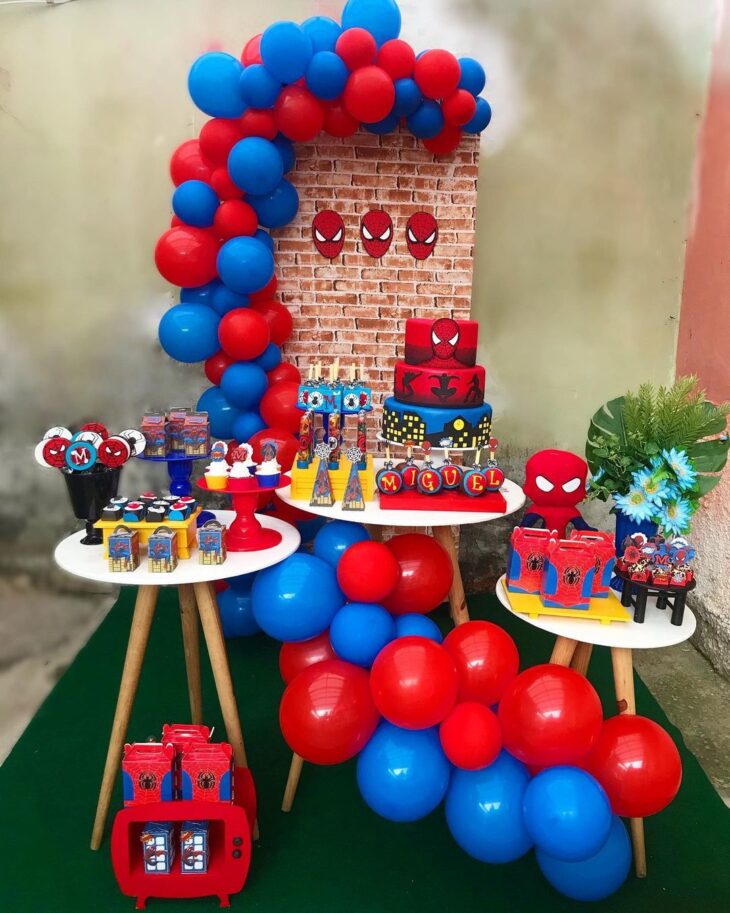 Decoracao Do Homem Aranha Simples