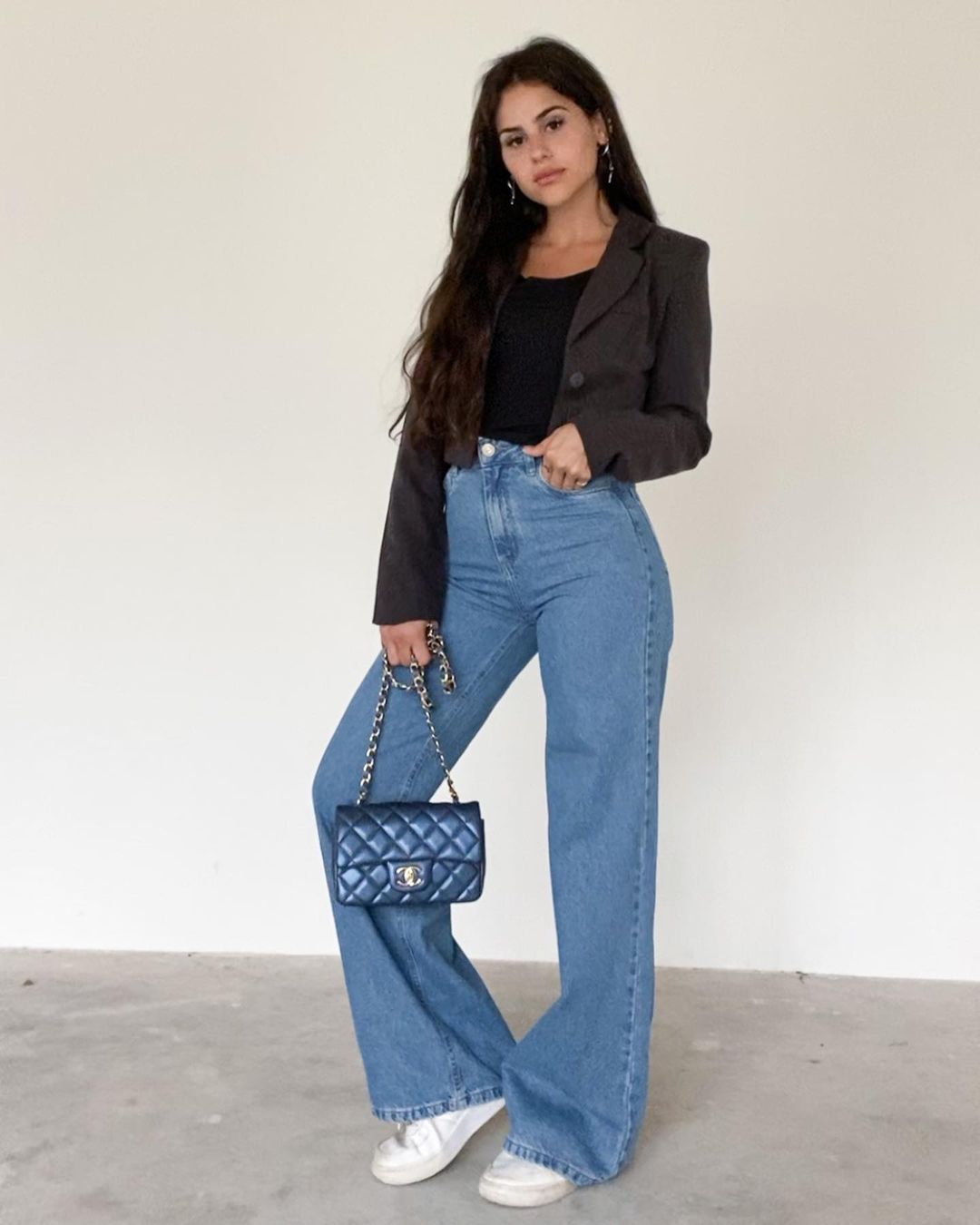 Look com Calca Wide Leg Feminina