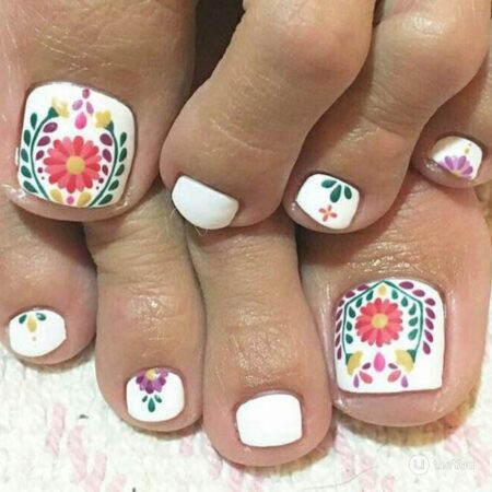 unhas-decoradas-do-pe-com-flores