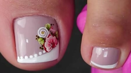 unhas-decoradas-do-pe-com-flores