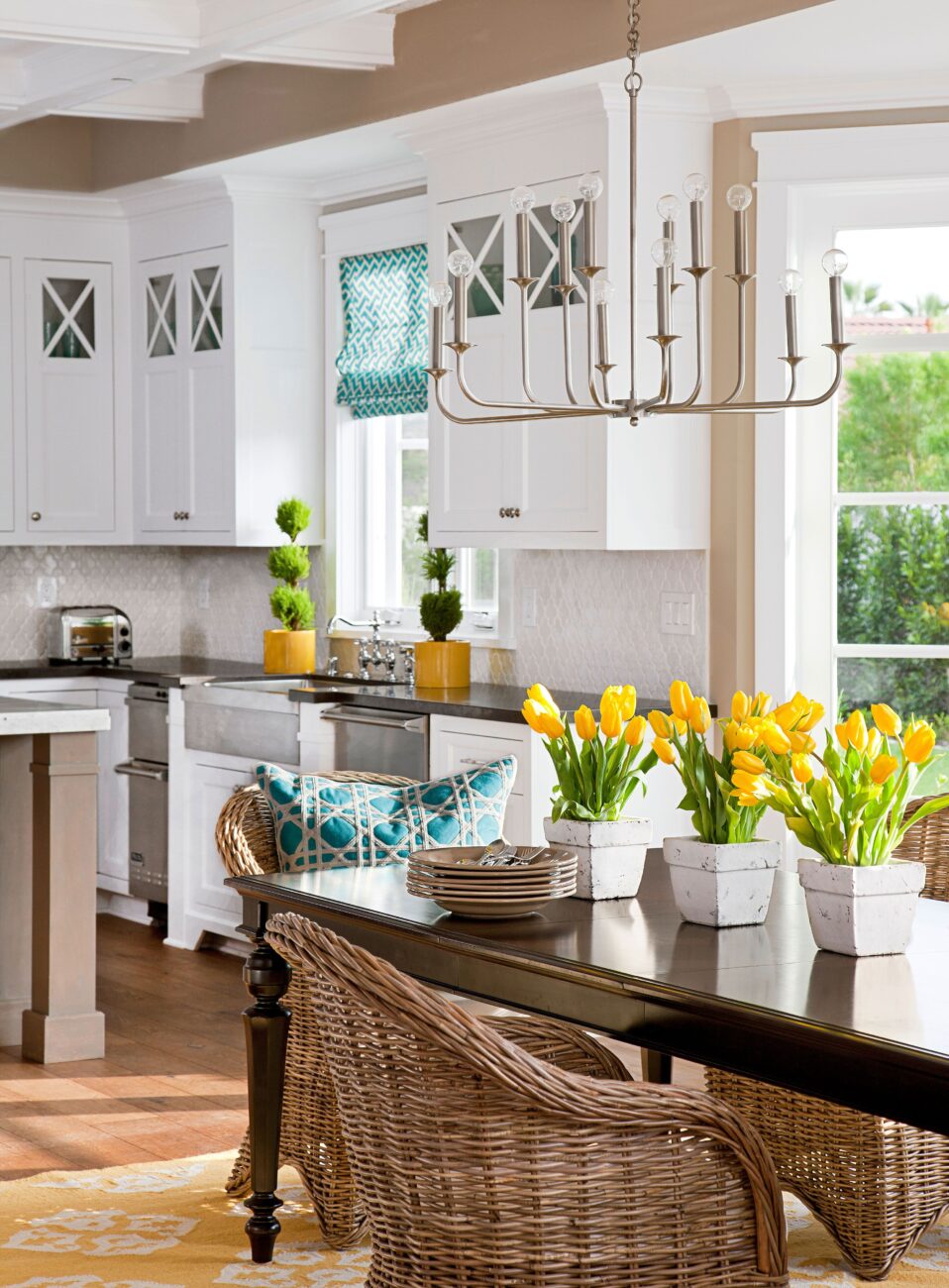 white kitchen decor