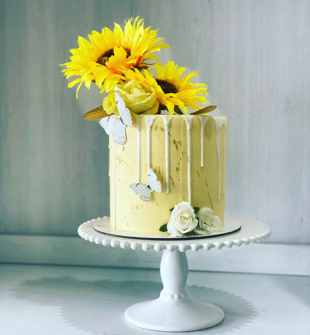 Sunflower Decorated Cake