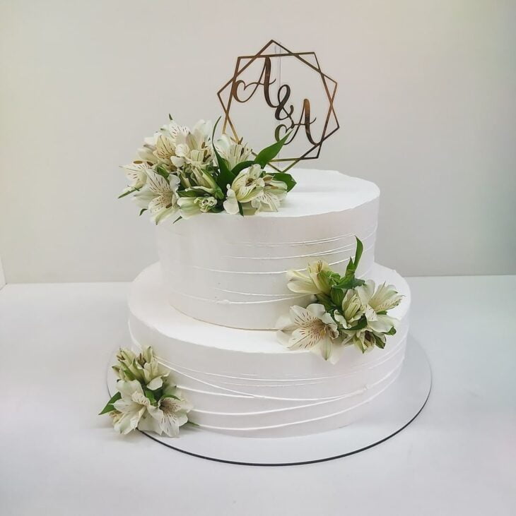 Modelos de Bolo De Casamento Simples Para Copiar