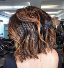 iluminada-em-cabelo-curto