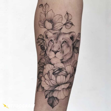 tatuagem-feminina-leoa