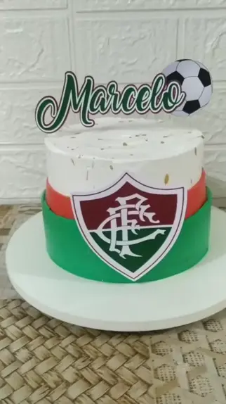 Bolo Fluminense