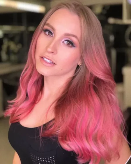 cabelo-rosa-pastel-feminino