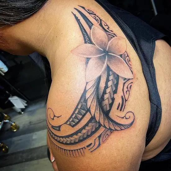 tattoo on shoulder