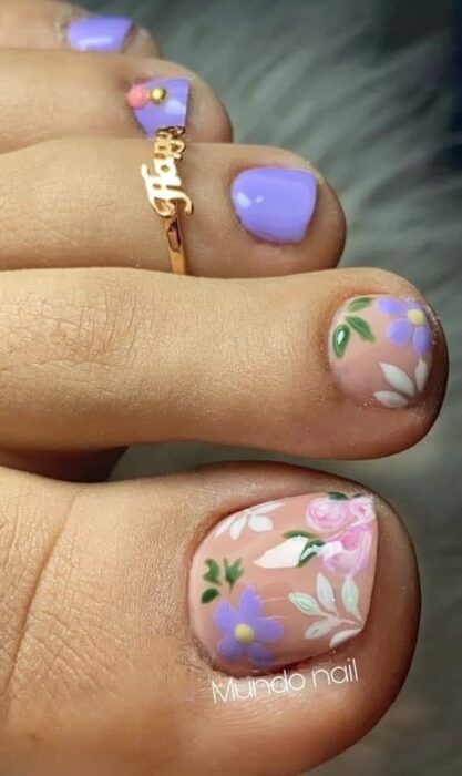 unhas-decoradas-do-pe-com-flores