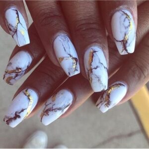 unhas-decoradas-marmorizadas