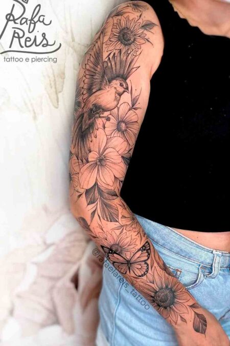 tatuagem-feminina-braco-fechado-flores