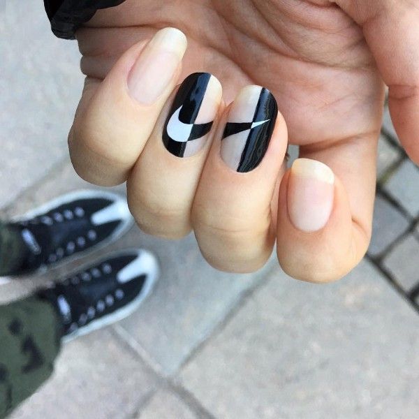 Nike Decorated Nail