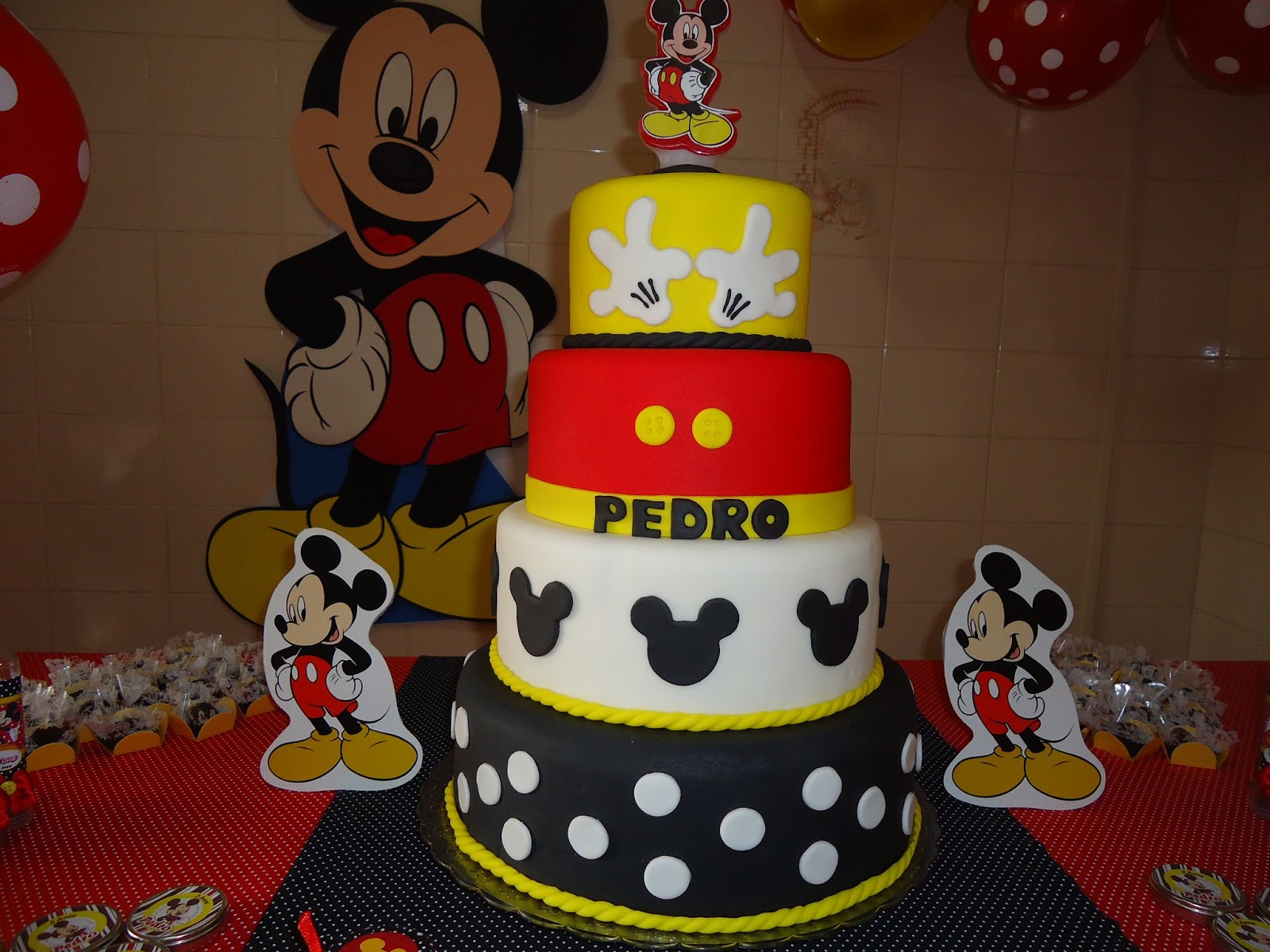 Bolo Decorado Mickey