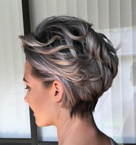 cabelo-curto-feminino-ondulado