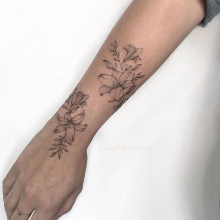 tatuagem-feminina-floral