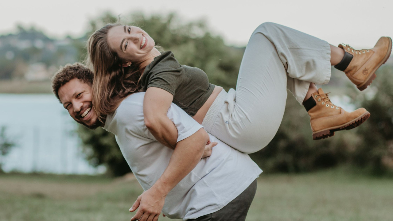 ideias-de-pose-para-foto-casal