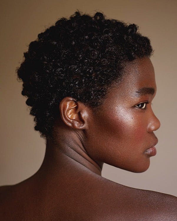 women's short afro hair