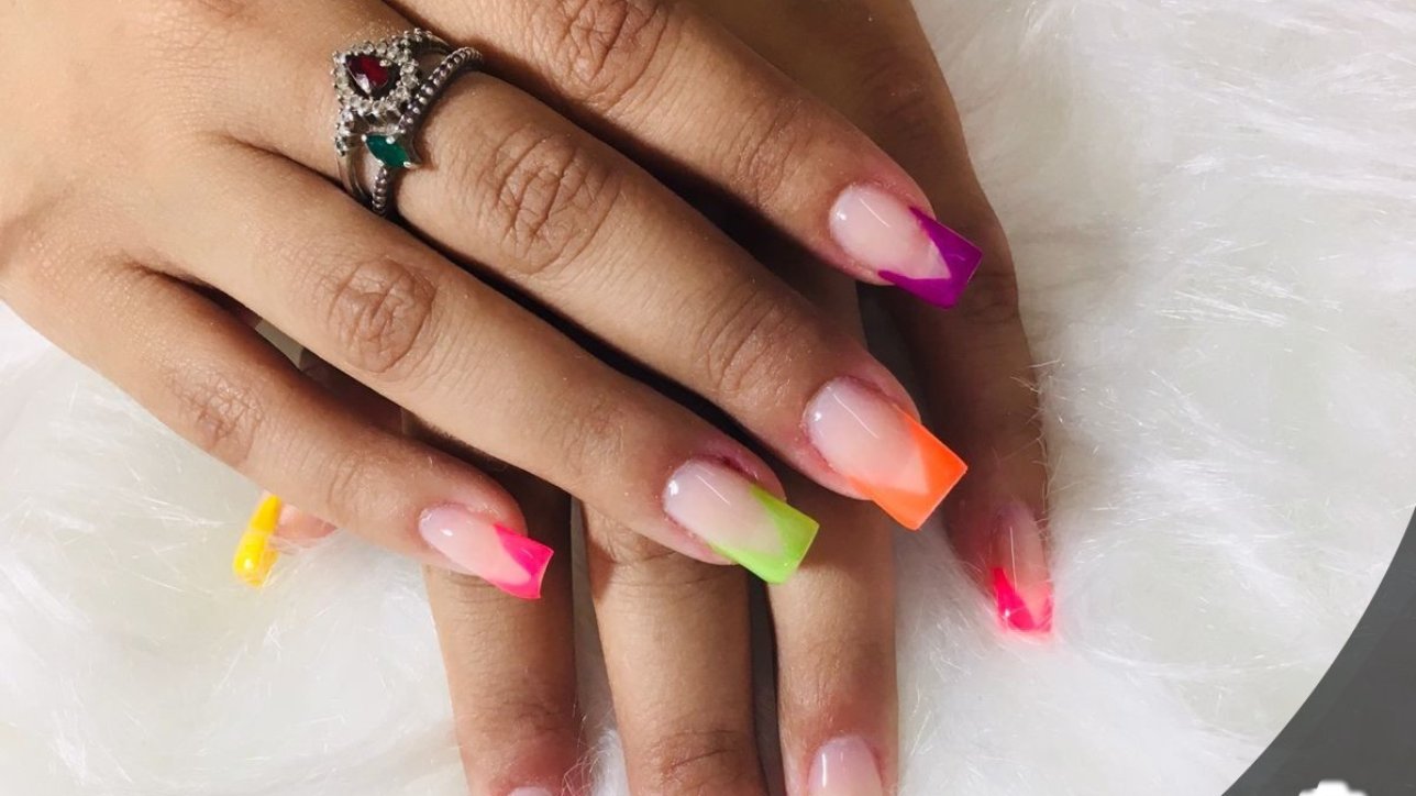 Unhas Neon