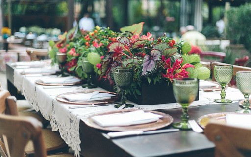 Modelos de Ideias Enfeites De Mesa Casamento