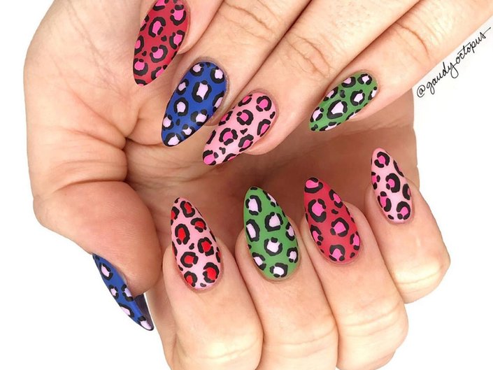 animal print nail art