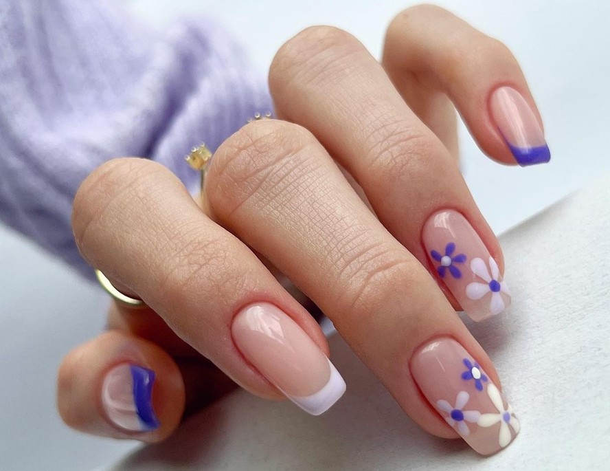 unhas-decoradas-lilas-e-branco