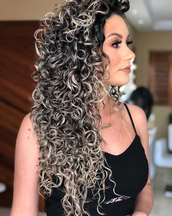 Cabelo Cacheado Com Luzes