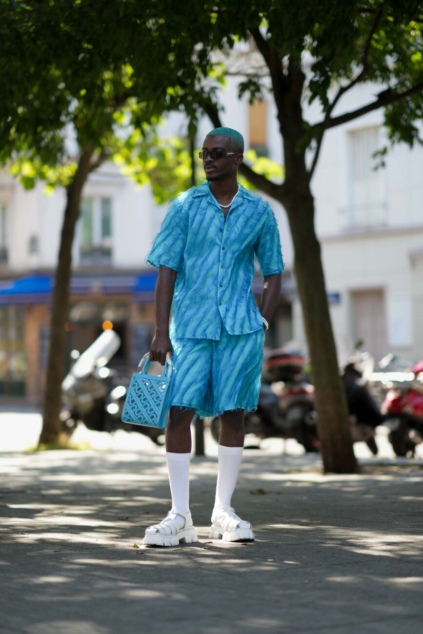 look-azul-e-branco