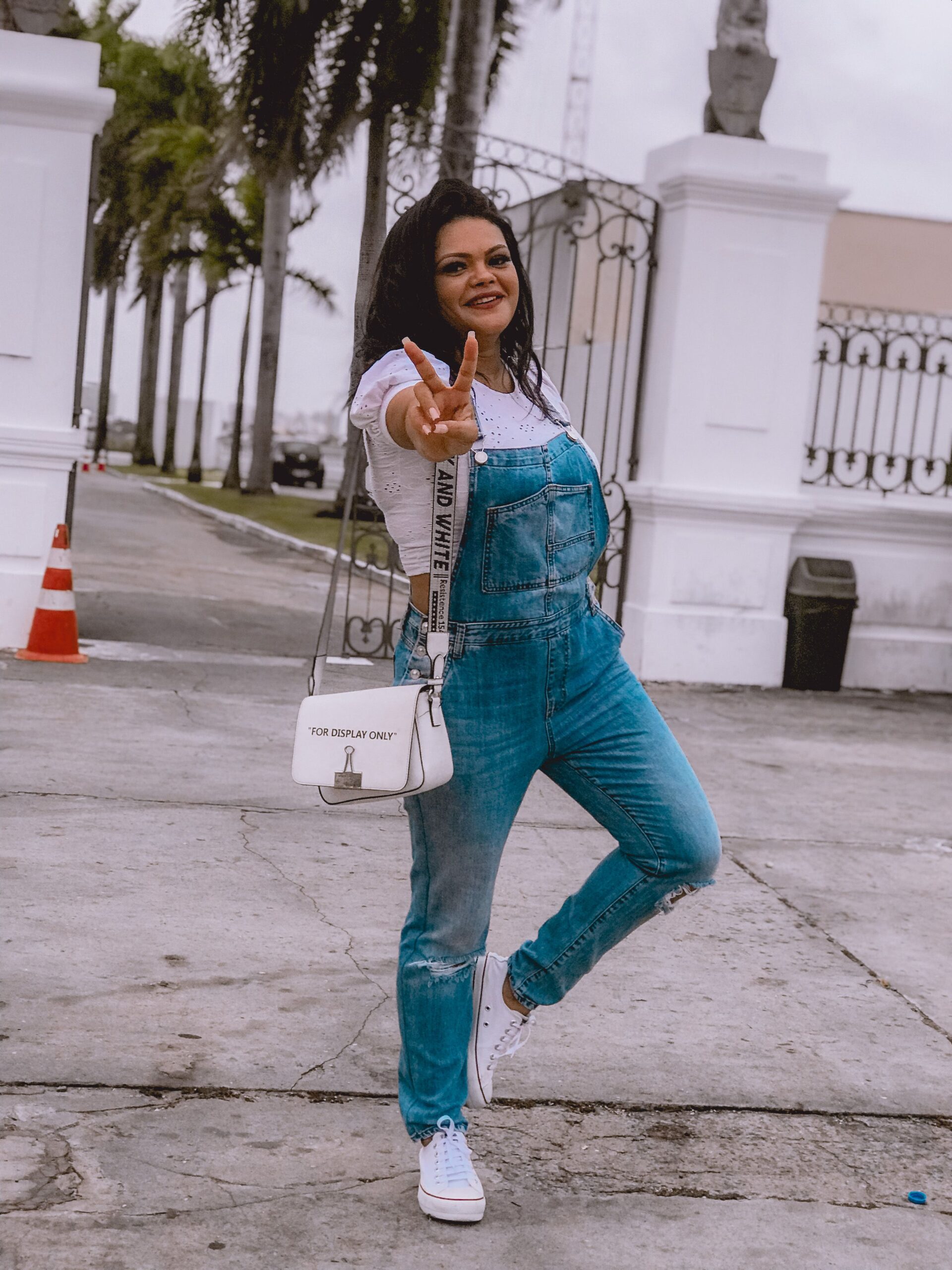 Look com Macacão Jeans