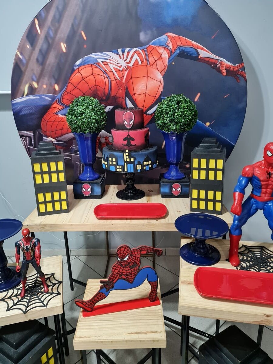 Modelos de Decoracao Do Homem Aranha Simples