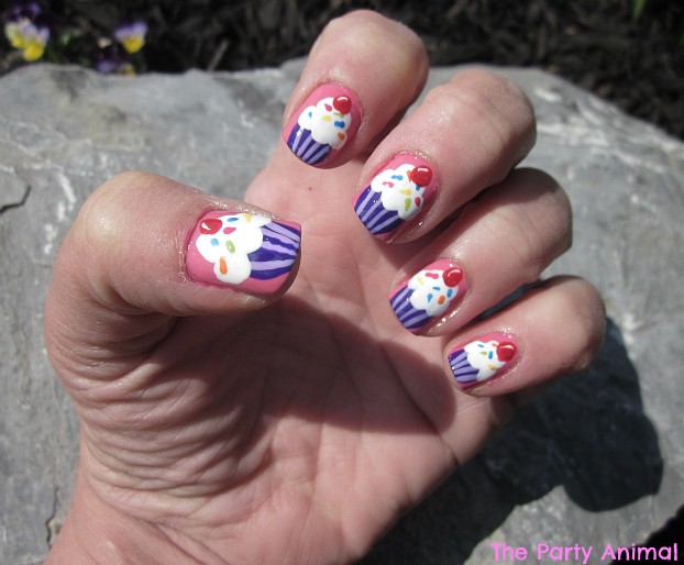 Cupcake Decorated Nail