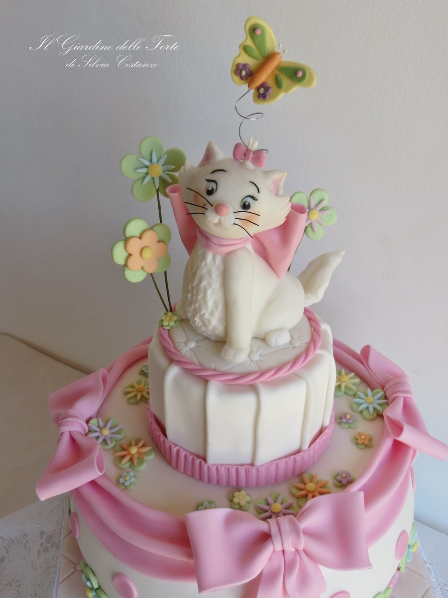 Marie Cat Decorated Cake