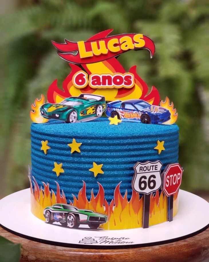 bolo-decorado-hot-wheels