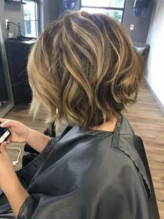 iluminada-em-cabelo-curto