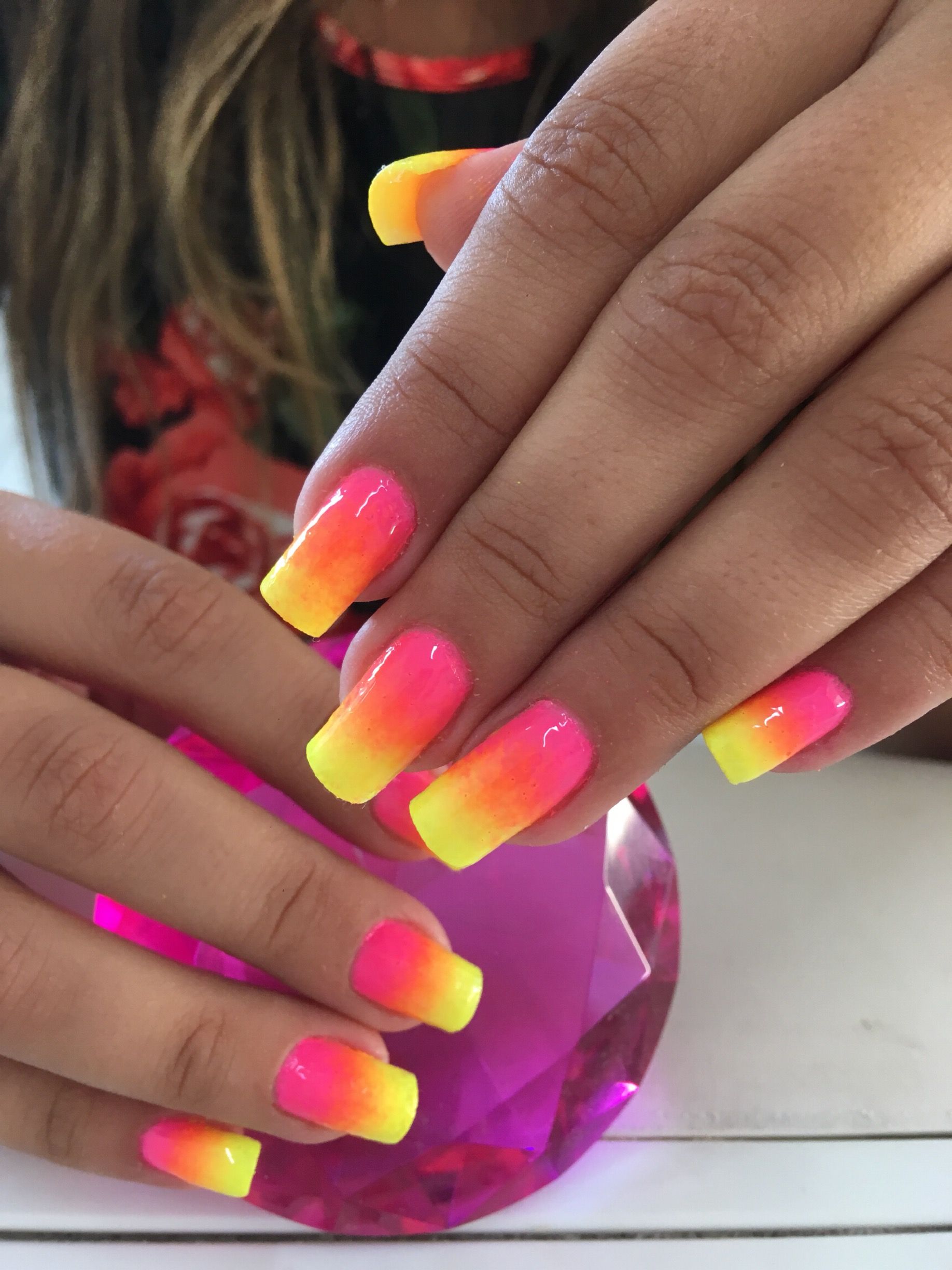 Unhas Neon